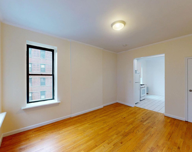 East 38th Street - Photo Thumbnail 3