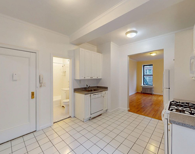 East 38th Street - Photo Thumbnail 5