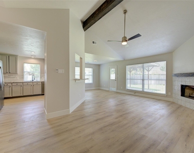 4931 Lake Catherine Court - Photo Thumbnail 17