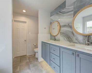 4931 Lake Catherine Court - Photo Thumbnail 34