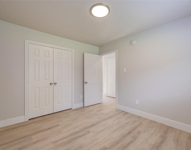4931 Lake Catherine Court - Photo Thumbnail 8