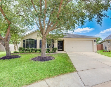 4931 Lake Catherine Court - Photo Thumbnail 2