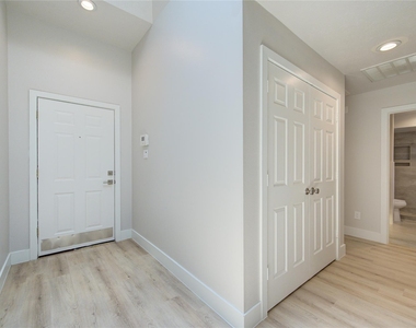 4931 Lake Catherine Court - Photo Thumbnail 3