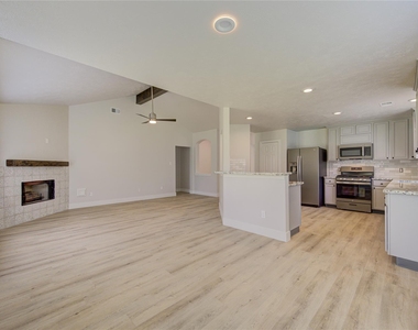 4931 Lake Catherine Court - Photo Thumbnail 16