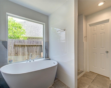 4931 Lake Catherine Court - Photo Thumbnail 30