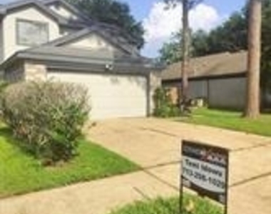 8239 Viny Ridge Drive - Photo Thumbnail 14