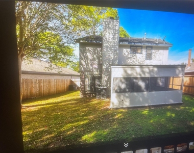 8239 Viny Ridge Drive - Photo Thumbnail 15