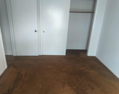 8239 Viny Ridge Drive - Photo Thumbnail 6