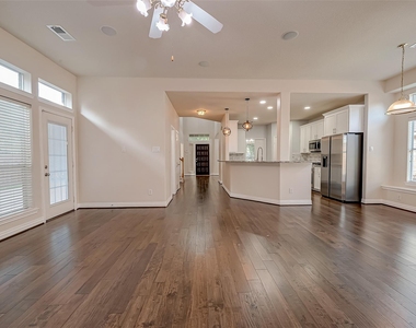 3827 Garden Way - Photo Thumbnail 8