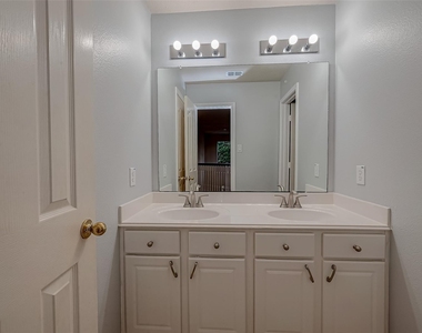 3827 Garden Way - Photo Thumbnail 19