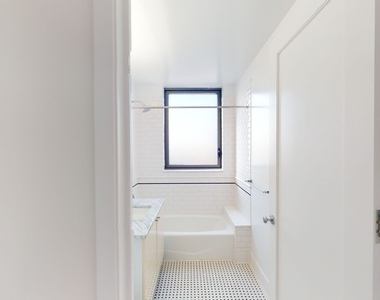 808 Columbus Ave - Photo Thumbnail 4