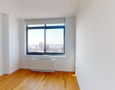 808 Columbus Ave - Photo Thumbnail 3