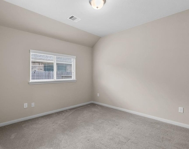 2666 Cedar Path Lane - Photo Thumbnail 15