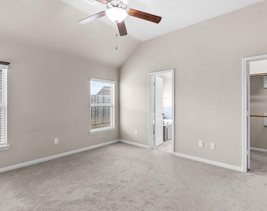 2666 Cedar Path Lane - Photo Thumbnail 9
