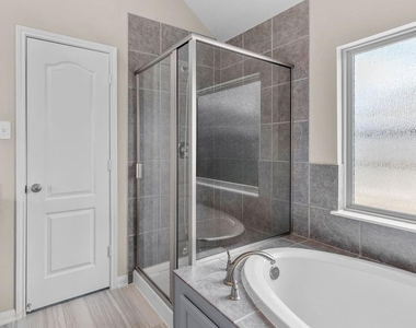 2666 Cedar Path Lane - Photo Thumbnail 11