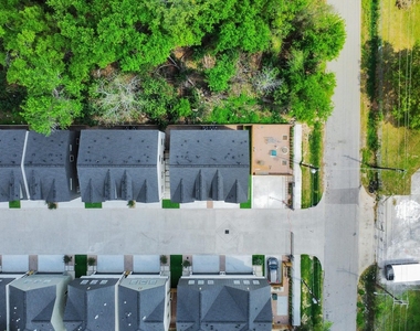 5311 Kindred Garden Lane - Photo Thumbnail 4