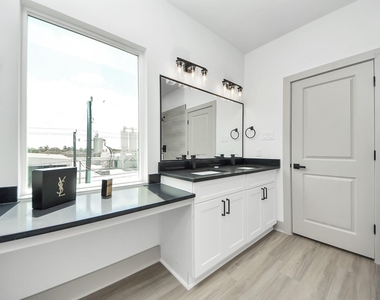 5311 Kindred Garden Lane - Photo Thumbnail 30
