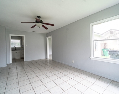 6417 Rolla Street - Photo Thumbnail 2