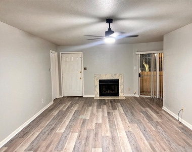 10661 Braes Bend Drive - Photo Thumbnail 2