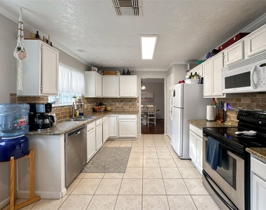 2909 Laurelridge Drive - Photo Thumbnail 14