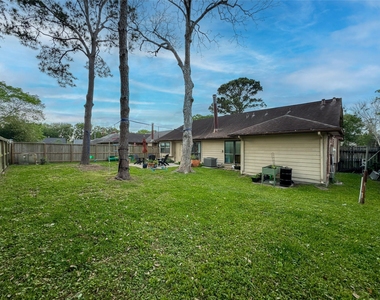 2909 Laurelridge Drive - Photo Thumbnail 30