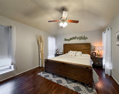 2909 Laurelridge Drive - Photo Thumbnail 21