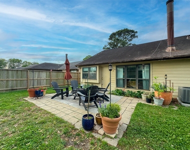 2909 Laurelridge Drive - Photo Thumbnail 31