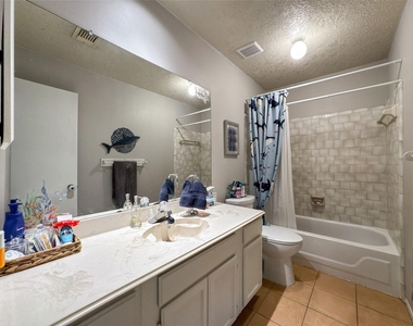 2909 Laurelridge Drive - Photo Thumbnail 20