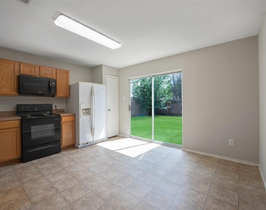 7939 Yaupon View Drive - Photo Thumbnail 7