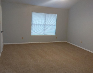 1846 Hollister Street - Photo Thumbnail 12