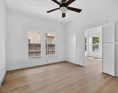 1607 Holman Street - Photo Thumbnail 15