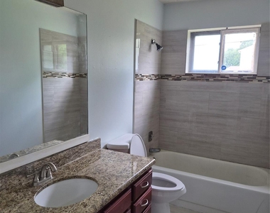 8315 Lone Quail Drive - Photo Thumbnail 3