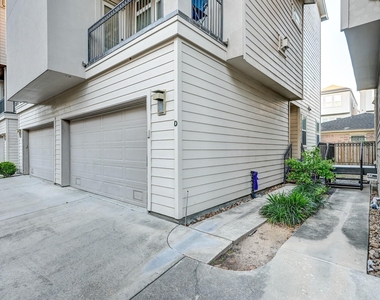 1325 W 24th Street - Photo Thumbnail 2