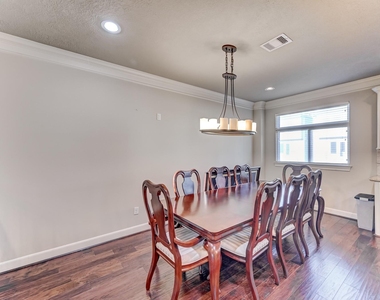 1325 W 24th Street - Photo Thumbnail 17
