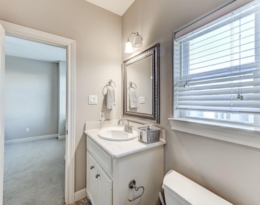 1325 W 24th Street - Photo Thumbnail 31