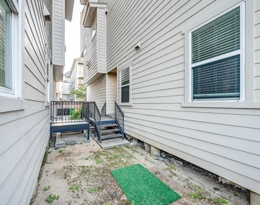 1325 W 24th Street - Photo Thumbnail 38