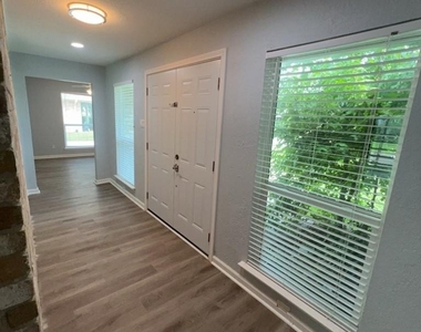 27226 Pyeatt Lane - Photo Thumbnail 1