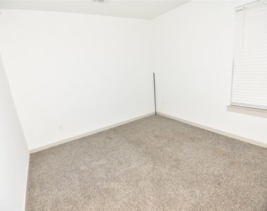 1515 Cordelia Court - Photo Thumbnail 20