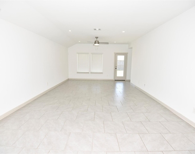 1515 Cordelia Court - Photo Thumbnail 7