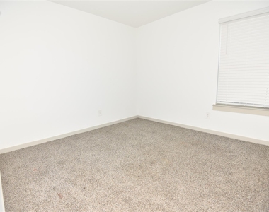 1515 Cordelia Court - Photo Thumbnail 18