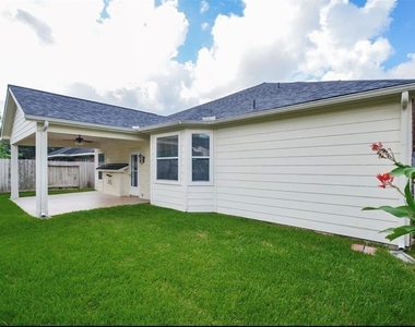 210 Riverway Bluff Lane - Photo Thumbnail 8