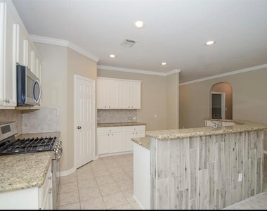 210 Riverway Bluff Lane - Photo Thumbnail 1