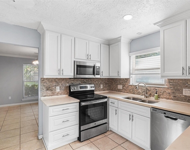6002 Mcknight Street - Photo Thumbnail 5