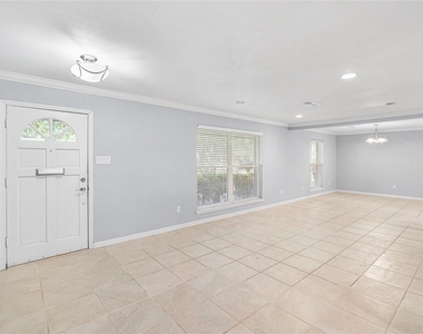 6002 Mcknight Street - Photo Thumbnail 3