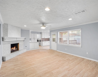 6002 Mcknight Street - Photo Thumbnail 2