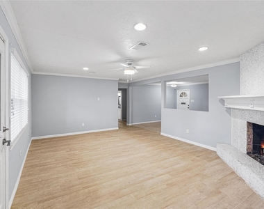 6002 Mcknight Street - Photo Thumbnail 4