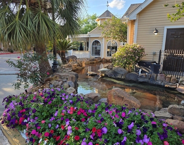 2300 Old Spanish Trail Drive - Photo Thumbnail 18