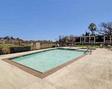1600 W T C Jester Boulevard - Photo Thumbnail 8