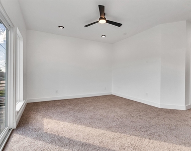 4421 Reed Rd Unit - Photo Thumbnail 17
