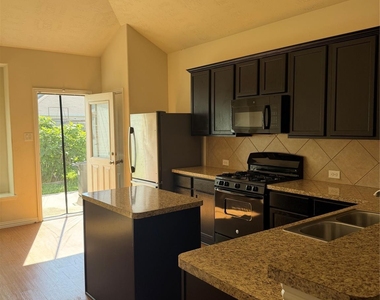 7534 Abbey Point Lane - Photo Thumbnail 2